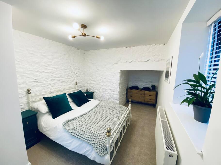 New 2 Bed, With Parking Plymouth